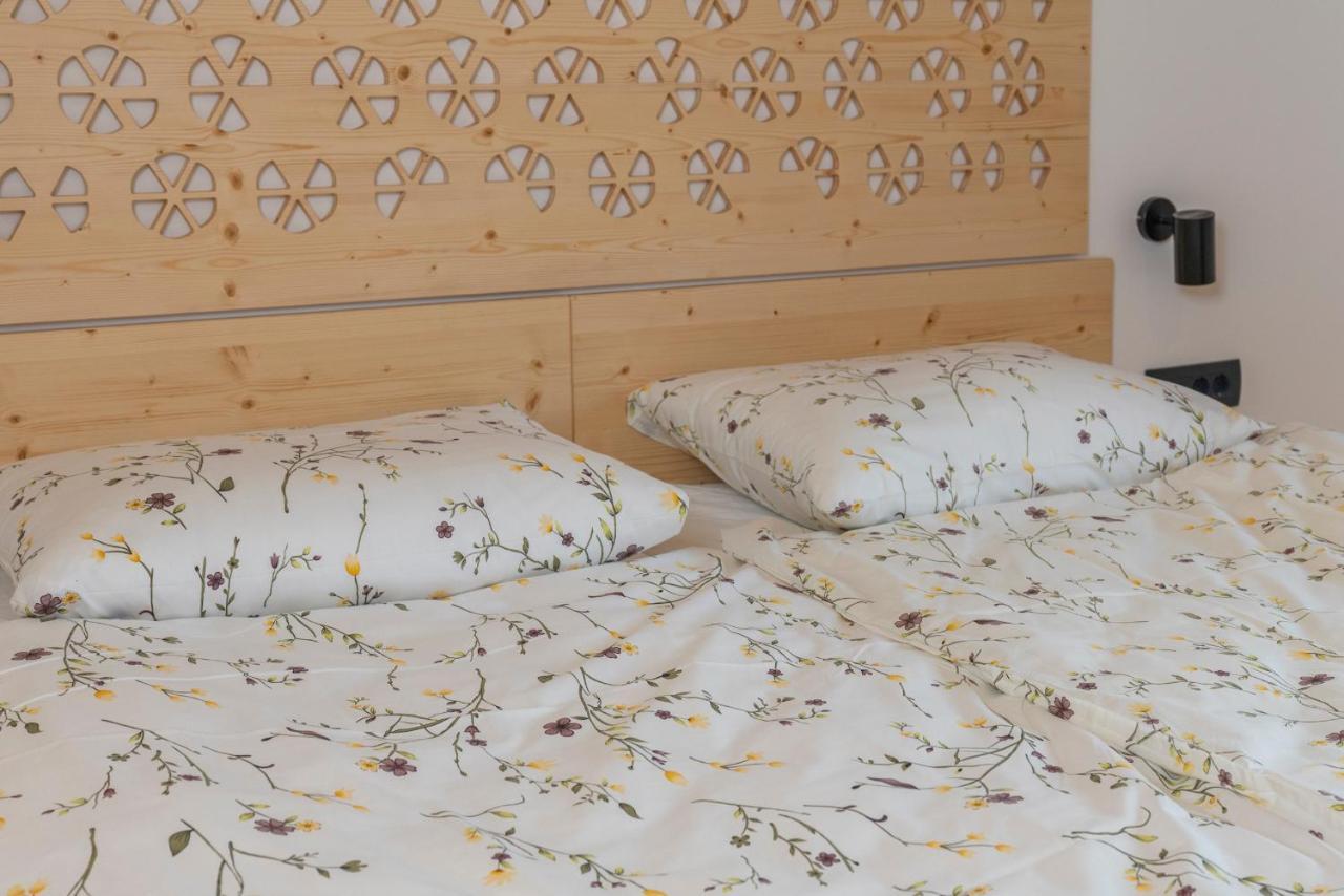 Hotel Planinska Koca Na Uskovnici Srednja Vas v Bohinju Esterno foto
