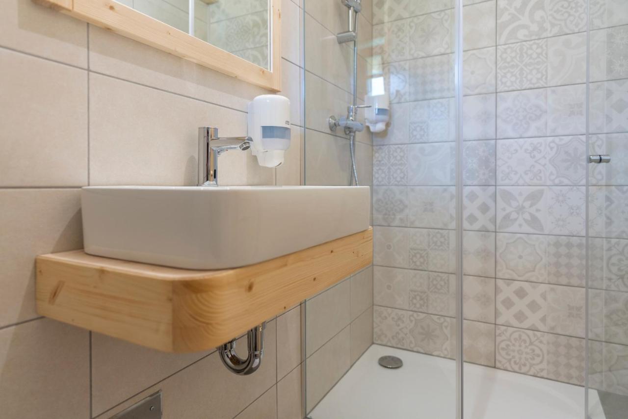 Hotel Planinska Koca Na Uskovnici Srednja Vas v Bohinju Esterno foto
