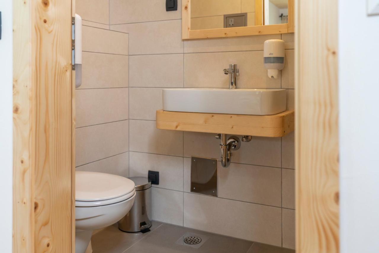 Hotel Planinska Koca Na Uskovnici Srednja Vas v Bohinju Esterno foto